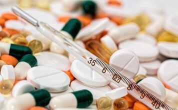 W jakiej temperaturze wędzi się kiełbasę?