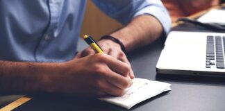 Jakie wymiary powinno mieć wygodne biurko?